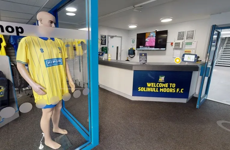 Cổng vào sân vận động Damson Park, chào đón người hâm mộ đến xem Solihull Moors thi đấu
