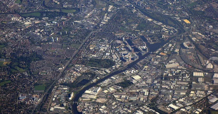Hình ảnh chụp từ trên không của Salford và Trafford Park
