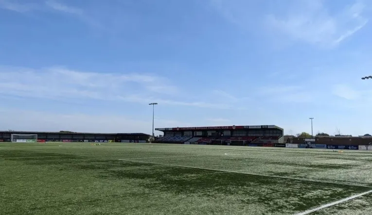 Hình ảnh từ những ngày đầu của sân Priory Lane, ghi dấu lịch sử Eastbourne Borough