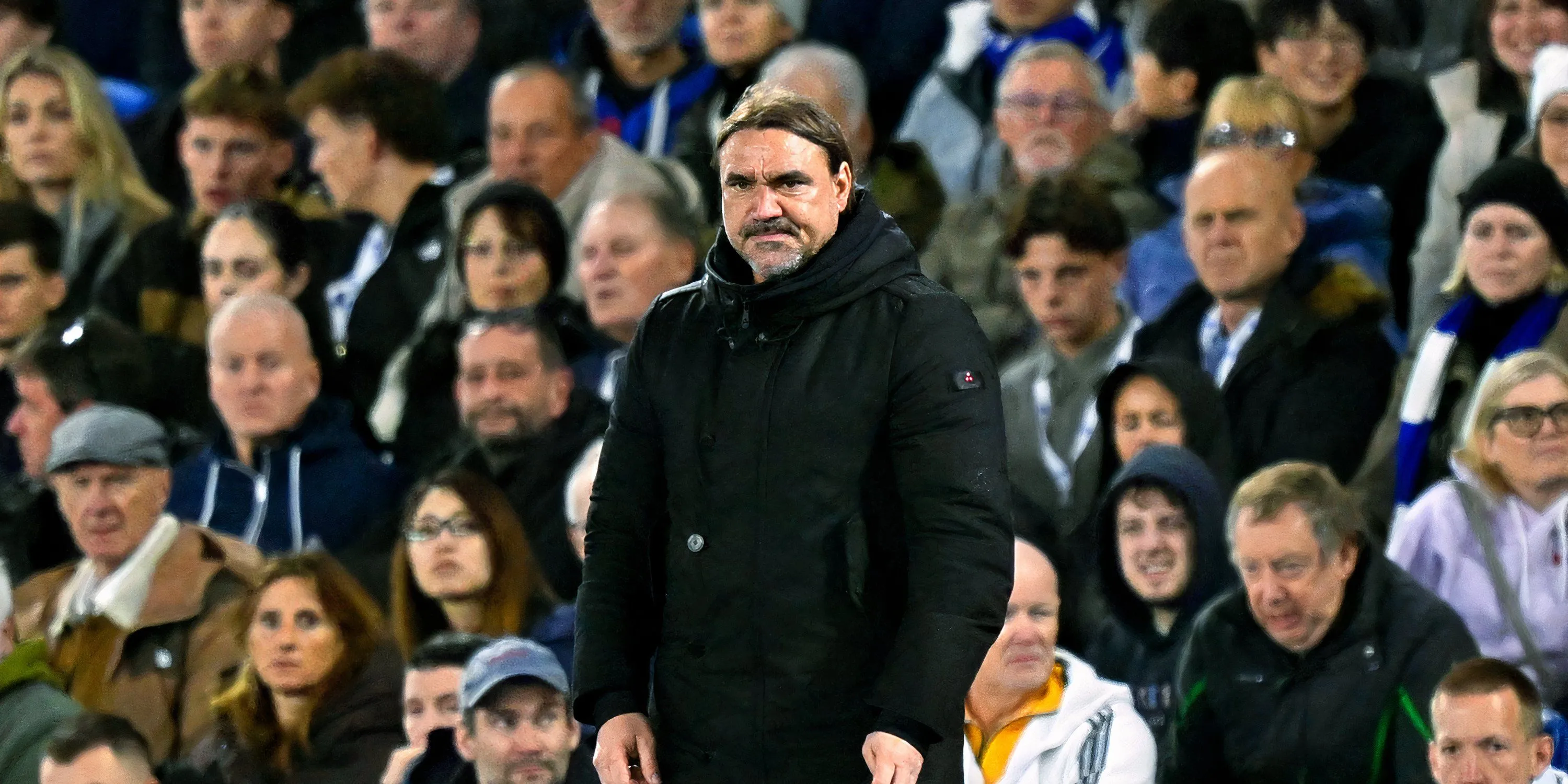 Daniel Farke cần tìm những giải pháp mới cho đội hình Leeds United